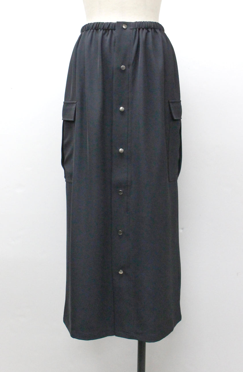 クレープドットボタンスカート