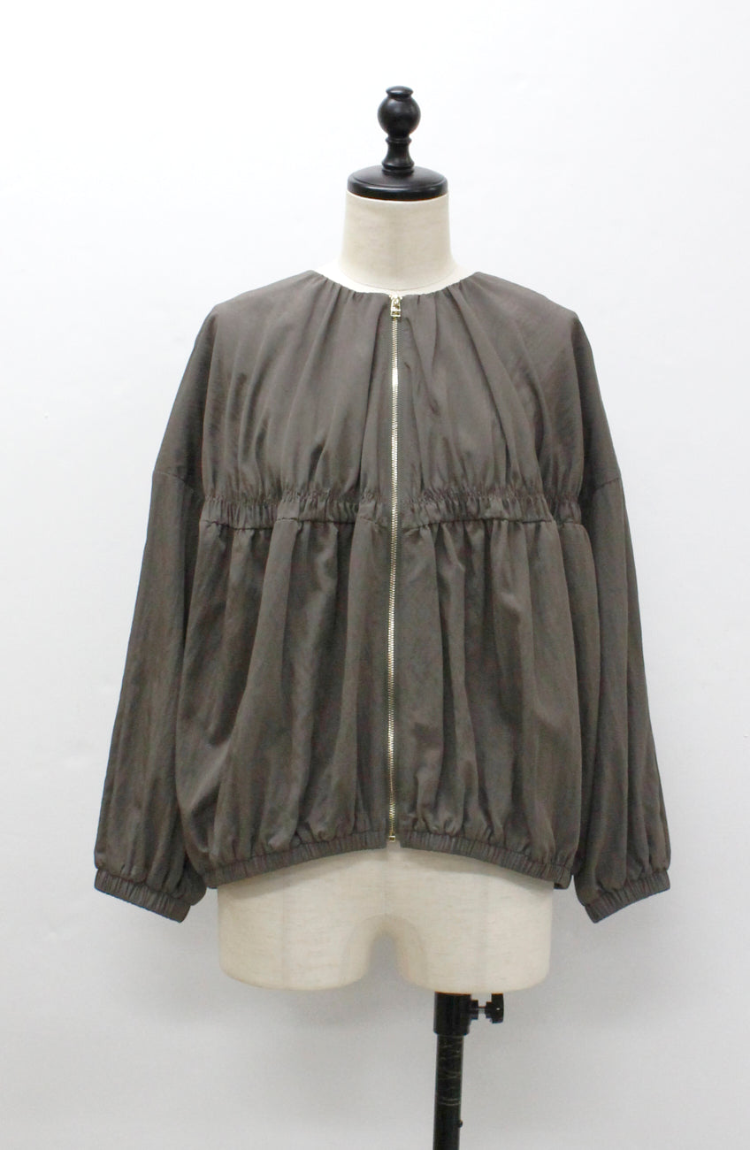 レーヨンナイロンギャザー切替ブルゾン