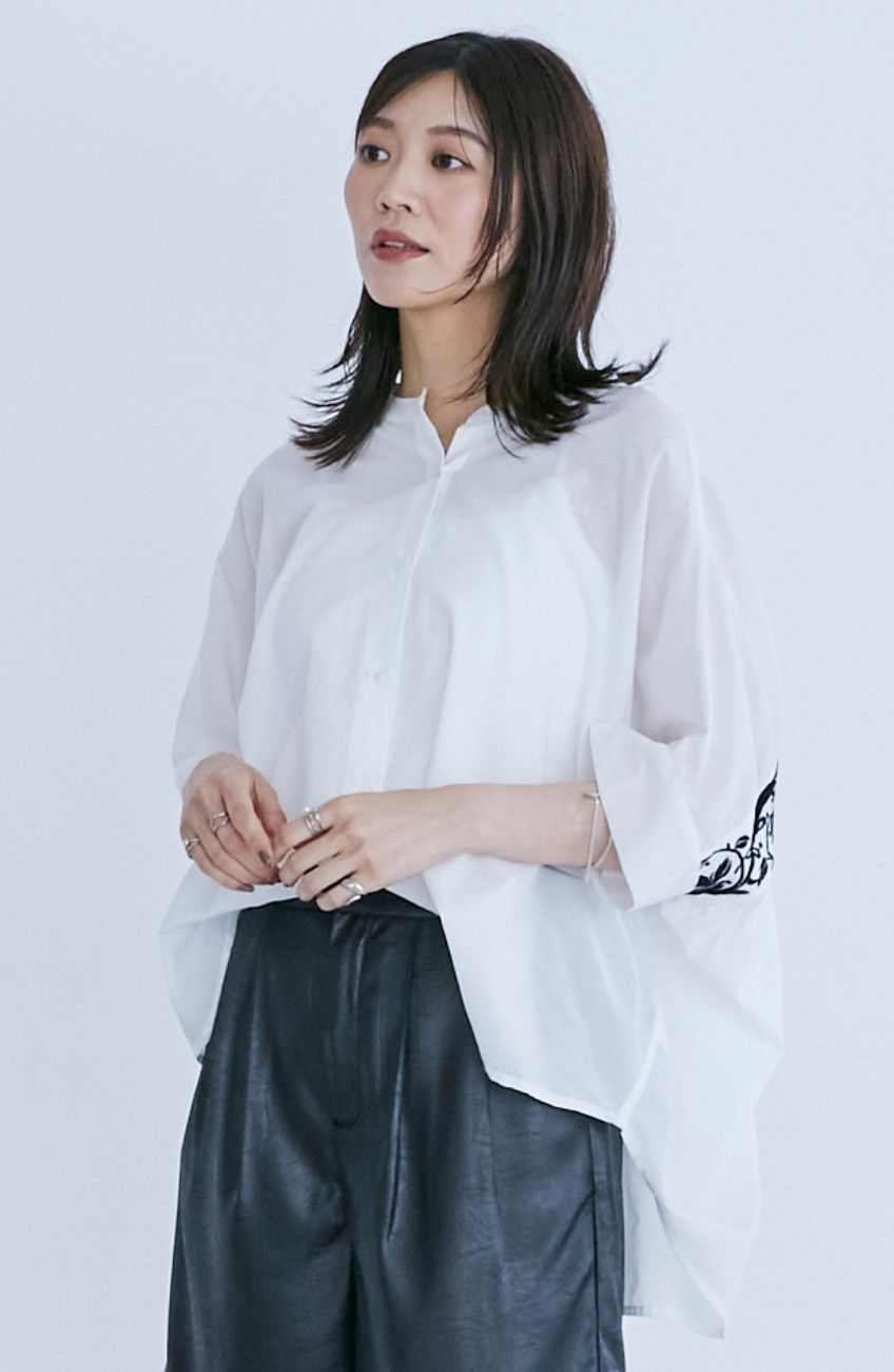 【新品未使用】刺繍　ブラウス コスモス刺繍ブラウスプルオーバー | outlet | axes femme
