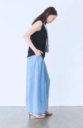 パウダーシルクデニムワイドパンツ