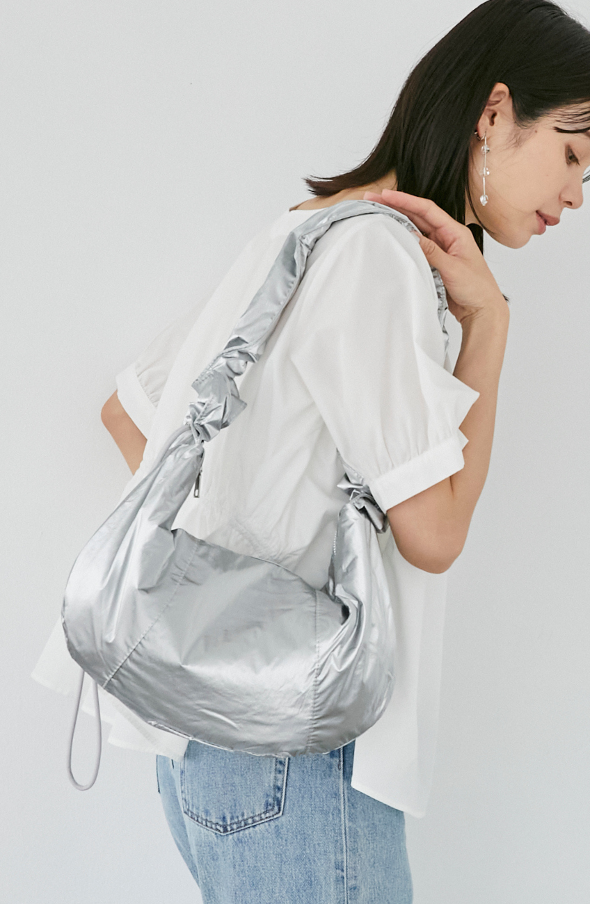 エナメルフリルショルダーBag
