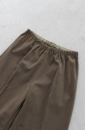 ストレッチ起毛ノンシームパンツ