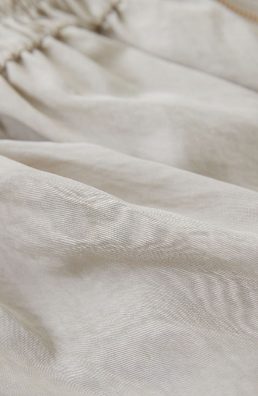 レーヨンナイロンギャザー切替ブルゾン